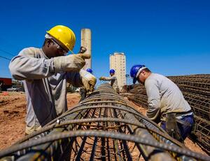 Mercado de trabalho em alta: Brasil registra menor taxa de desocupação da história