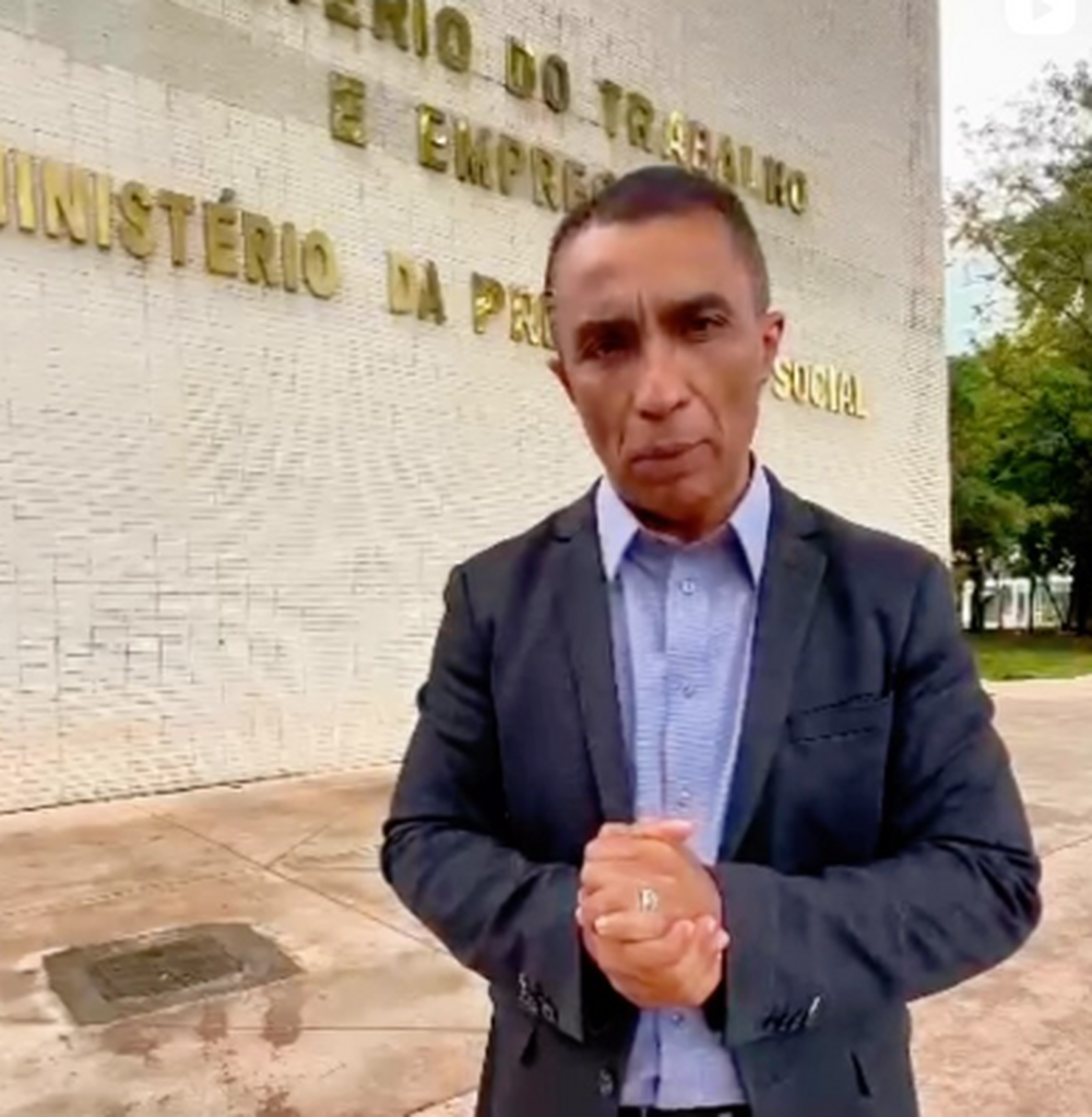 Pastor Luciano Santos assume presidência da Câmara de Teresópolis com votação histórica e unânime