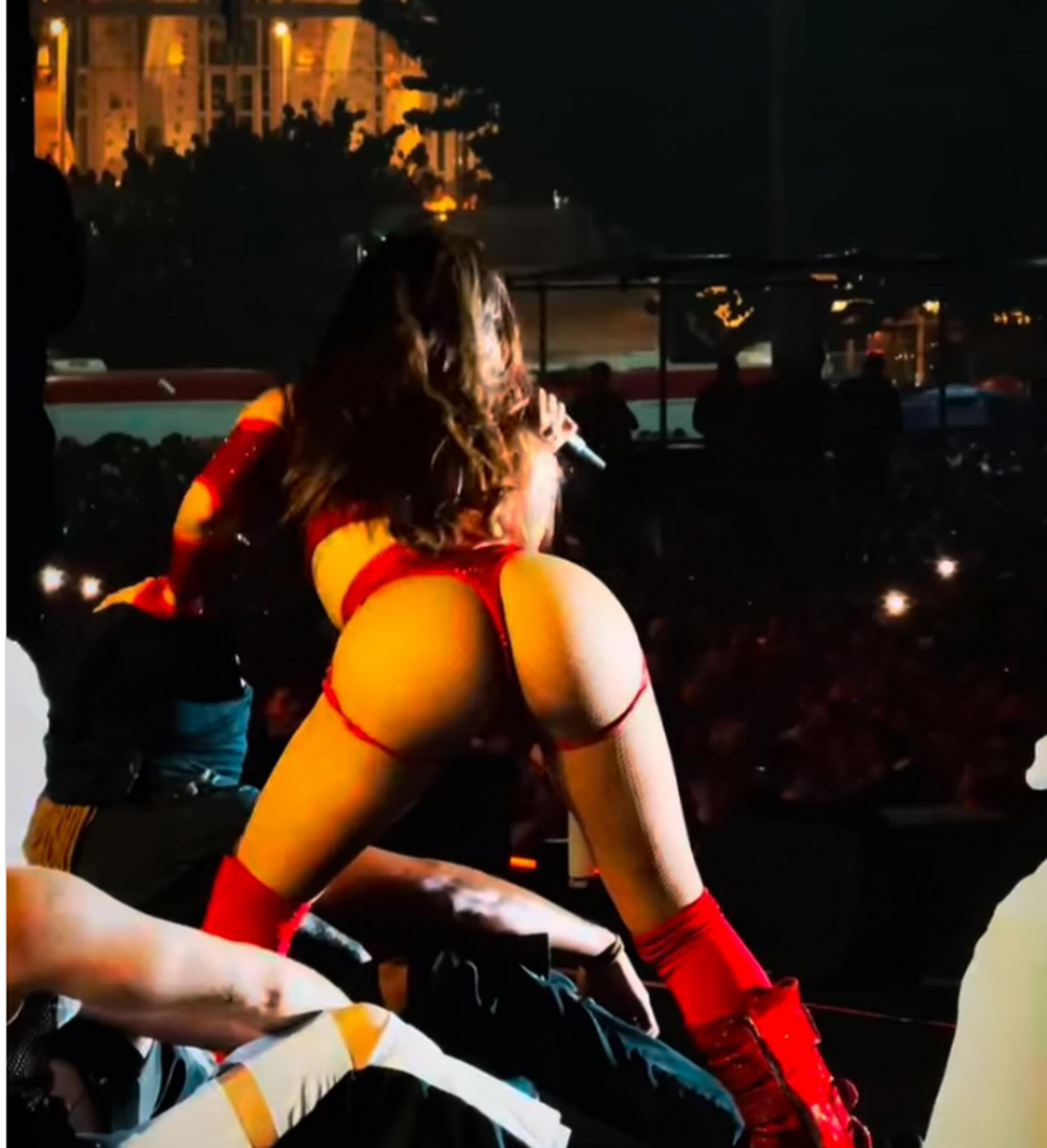 Rio comemora virada de ano com 12 minutos de fogos e show de Anitta