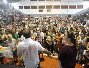 Rodrigo Neves faz ato de inclusão de beneficiários da Moeda Arariboia