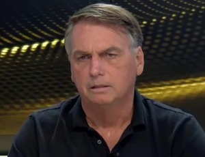 Bolsonaro descarta filhos na Presidência e repete que avaliou estado de sítio