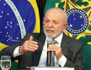 Lula afirma que houve rombo fiscal no governo Bolsonaro e nega que tenha ocorrido na gestão dele