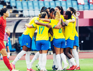 Meninas do Brasil goleiam a China por 5 a 0 na estreia