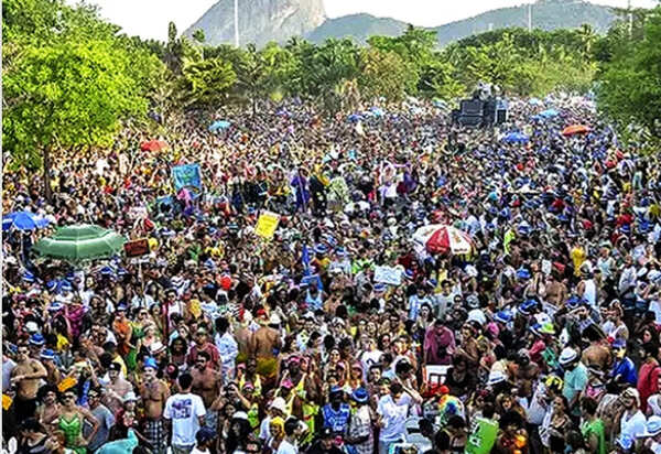 Carnaval seguro no Rio exige cobertura vacinal de 80%, diz relatório