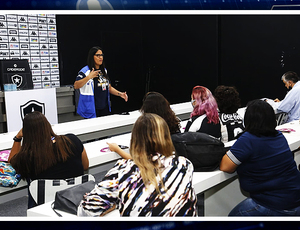 'Empoderadas' e Botafogo debatem assédio no futebol