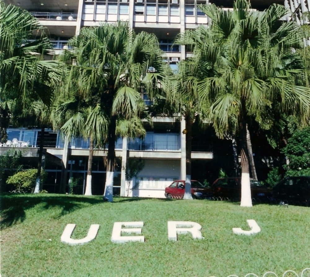 Uerj decide prorrogar retorno das atividades presenciais para 15 de fevereiro