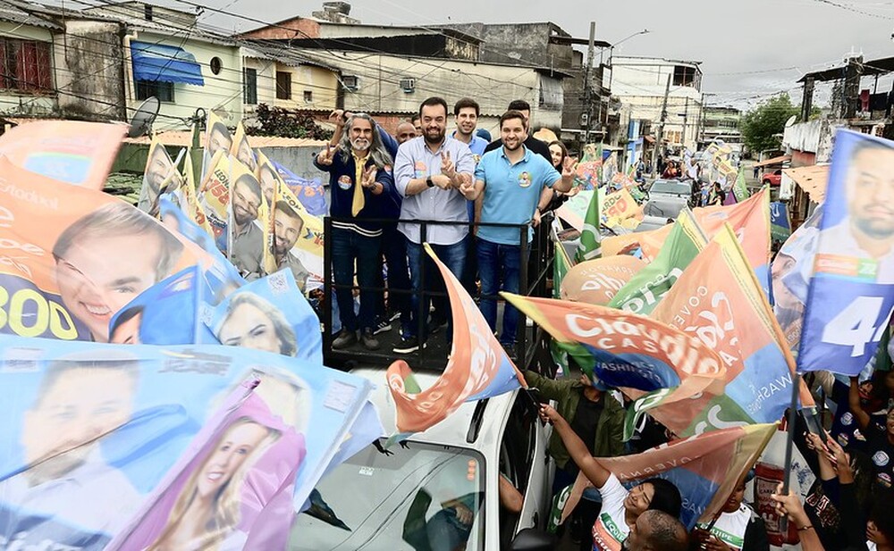 Cláudio Castro faz primeira carreata ao lado de Thiago Pampolha na Zona Oeste do Rio