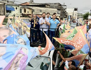 Cláudio Castro faz primeira carreata ao lado de Thiago Pampolha na Zona Oeste do Rio