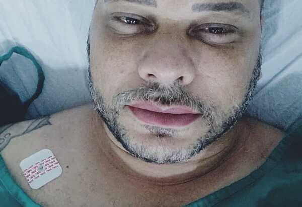 Jornalista Betoh Cascardo dá entrada em hospital na Barra da Tijuca com suspeita de infarto.