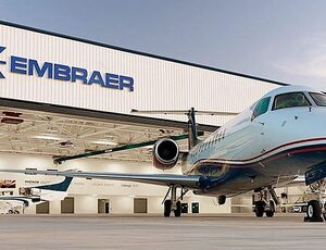 BNDES financia produção de aviões da Embraer para exportação