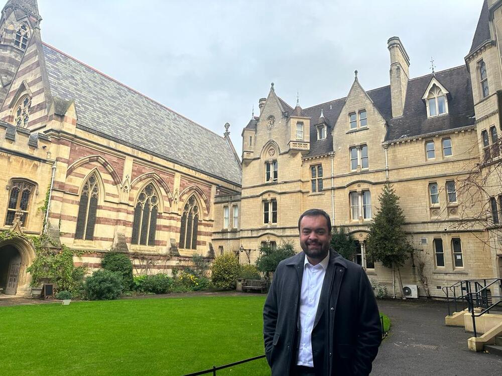 Cláudio Castro participa na Universidade de Oxford da abertura de evento sobre políticas públicas