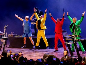 Information Society retorna ao Brasil para grande show da Turnê de Despedida