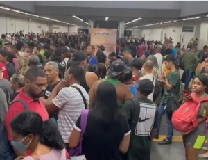 Falha na escada rolante deixa feridos e causa pânico na estação Estácio do metrô